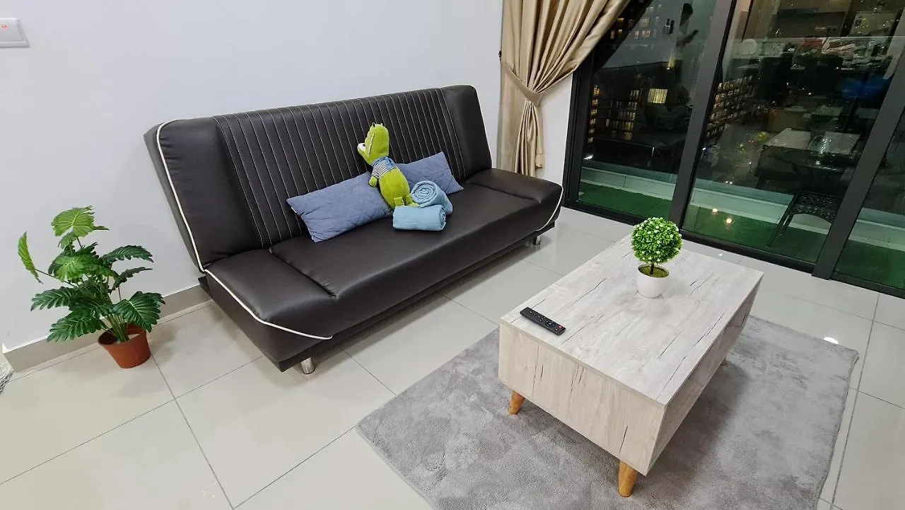 Luxury 5Star 2Room Resort Suite Mid Valley Sunway Kuala Lumpur By Stayz Suites 0*,