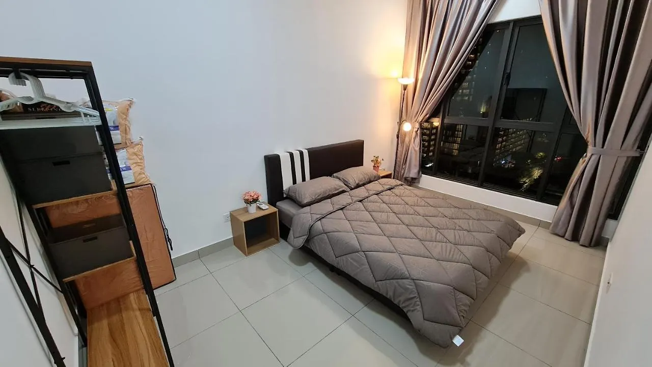 Luxury 5Star 2Room Resort Suite Mid Valley Sunway Kuala Lumpur By Stayz Suites 0*,